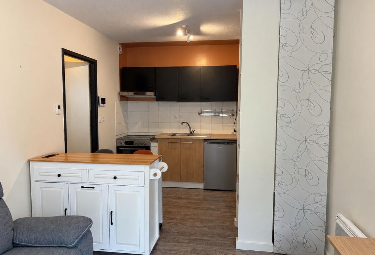 Appartement T2 MEUBLE - Bas Floirac — photo 1