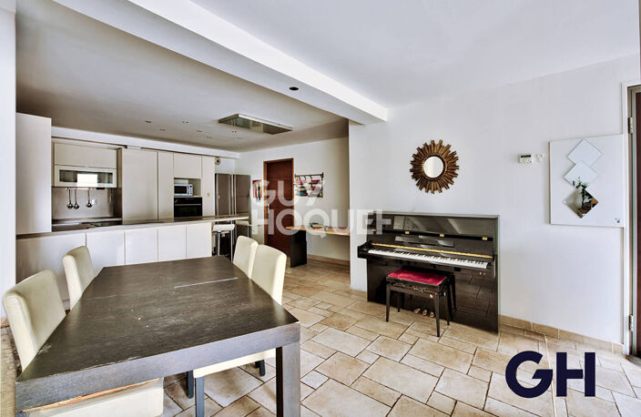 Monplaisir - Sans Souci / Appartement familial, T4 de 111 m² avec garage en SUS, Lyon 3ème — photo 3
