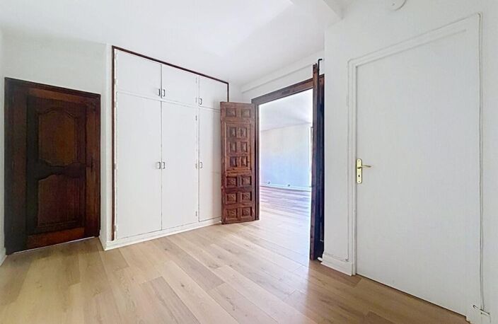 Appartement 3 chambres - 92 m2 - Balcon - parking - cave — photo 5