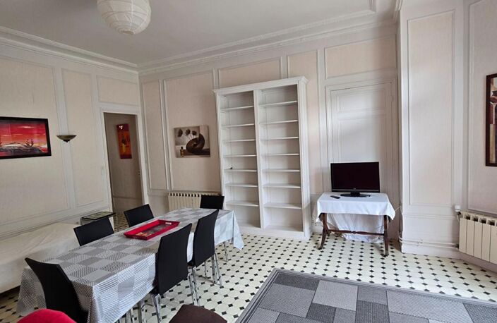 Appartement Vichy 2 pièce(s) 67 m2 — photo 2