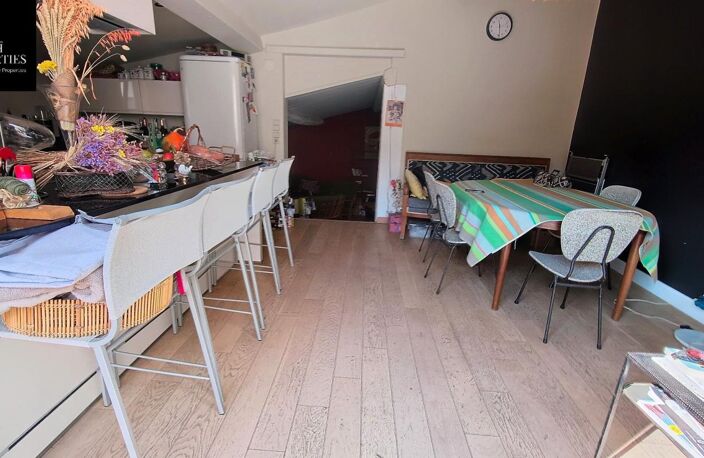Appartement  Centre Ville -  122 m²  habitable et  exceptionnelle  terrasse de 37m² -  Troisième et dernier étage — photo 3