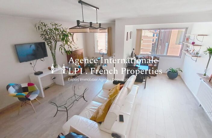Appartement  de 94m² - Résidence sécurisée avec ascenseur  - Proche place de la République  - PERPIGNAN — photo 4
