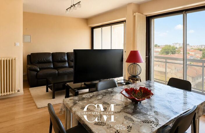 Appartement Bordeaux Croix-blanche 2 pièces 45 m2, balcon, parking, cave, piscine — photo 4