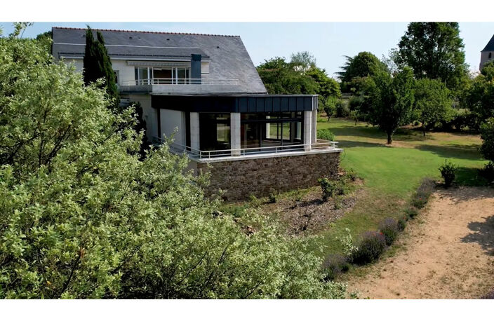 Maison d'architecte La Chapelle Saint Laud 8 pièces 244 m2 — photo 4