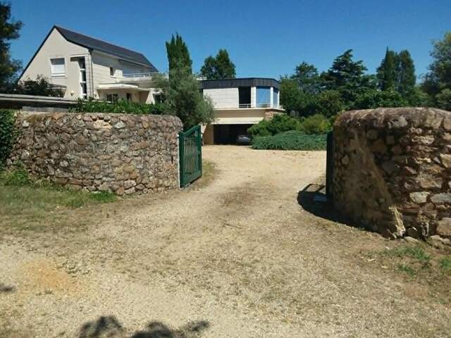 Maison d'architecte de 8 pièces 244 m2 avec piscine couverte — photo du bien