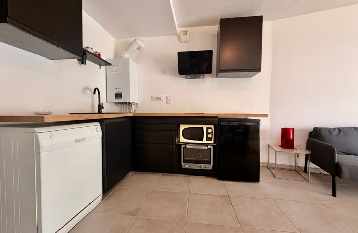 APPARTEMENT T3 VIDE DE 66M2 AVEC BALCON ET PARKING - TOULOUSE BARRIERE DE PARIS — photo 5
