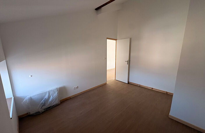 Appartement Roche La Moliere 2 pièce(s) — photo 4