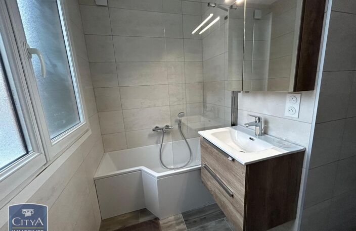 Location appartement 3 pièces 54 m² à Chambéry (73000) — photo 4