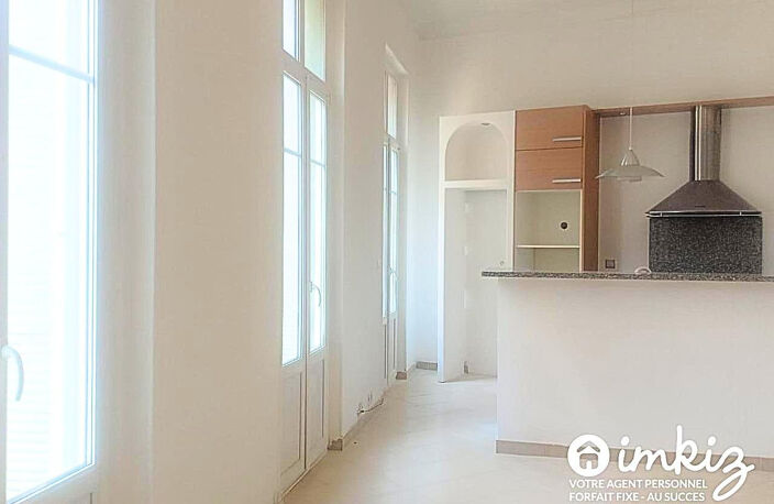 T4 de 80 m² repeint, gros potentiel — photo 3