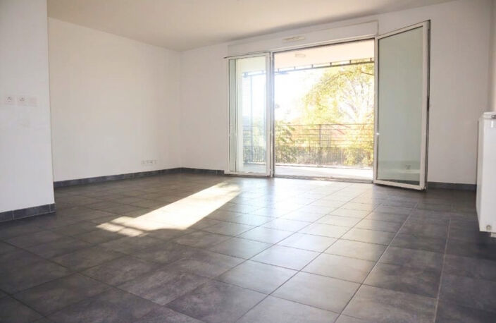 Bx Bassins à Flots - T3 (67M2) avec Loggia offrant vue (15m2 — photo 2