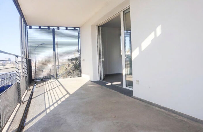 Bx Bassins à Flots - T3 (67M2) avec Loggia offrant vue (15m2 — photo 3