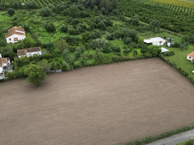 Terrain constructible à Ghisonaccia — photo du bien