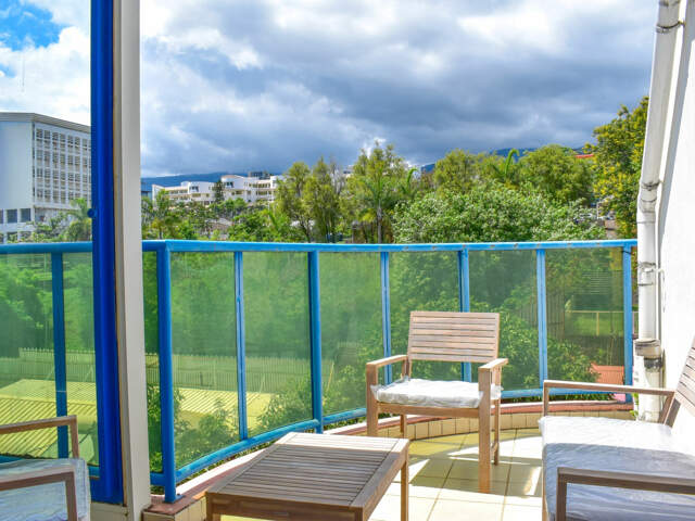 Appartement au pied de la fac de Saint Denis — photo du bien