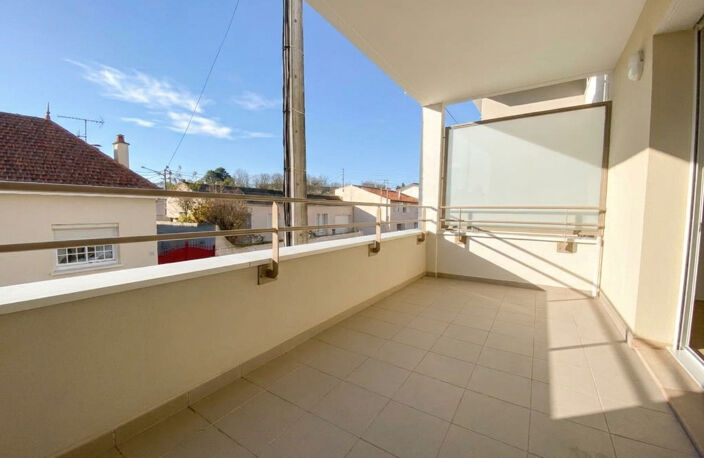 T2 - 34.84m2 - 40 rue ALEXANDRE FOURNY à SAINT SEBASTIEN SUR — photo 2