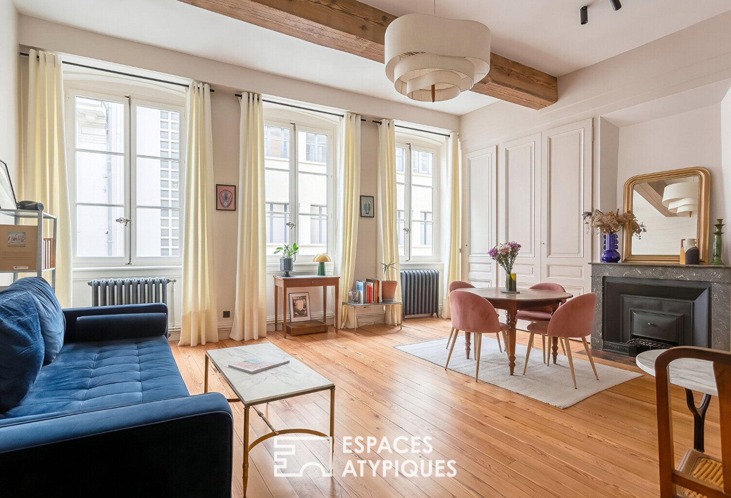 Magnifique appartement bourgeois entièrement rénové dans le quartier Grôlée — photo 1
