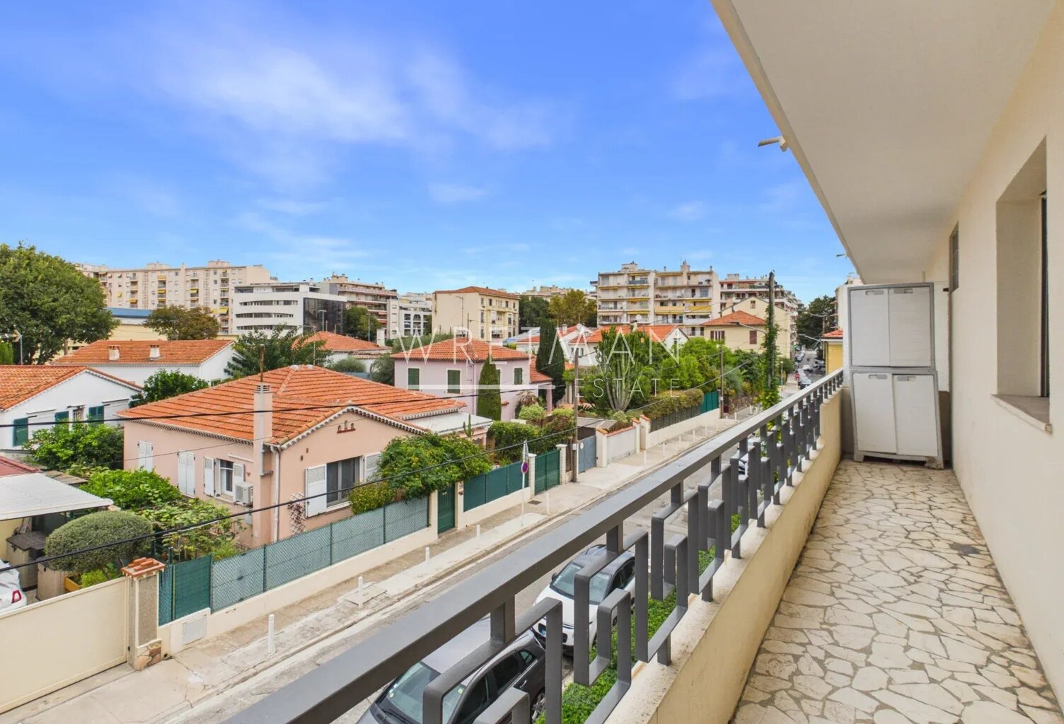 Appartement 3 pièces avec balcons - Antibes Centre — photo 1