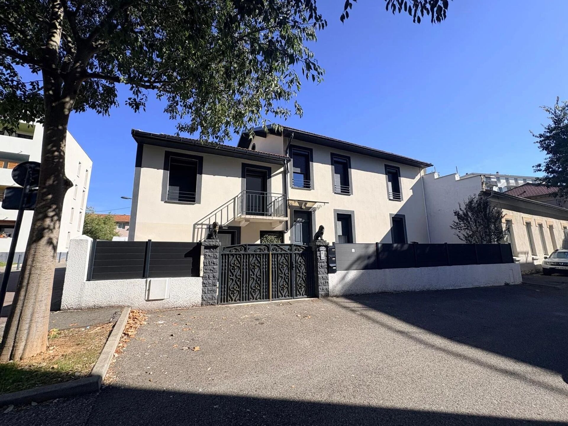 Maison 10 pièces 185 m² · à Valence · 185 m² · 440 000 €