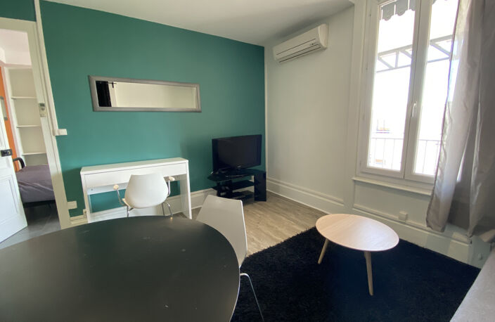 Appartement  T1 meublé à louer à lyon 6ème avenue thiers, cl — photo 2