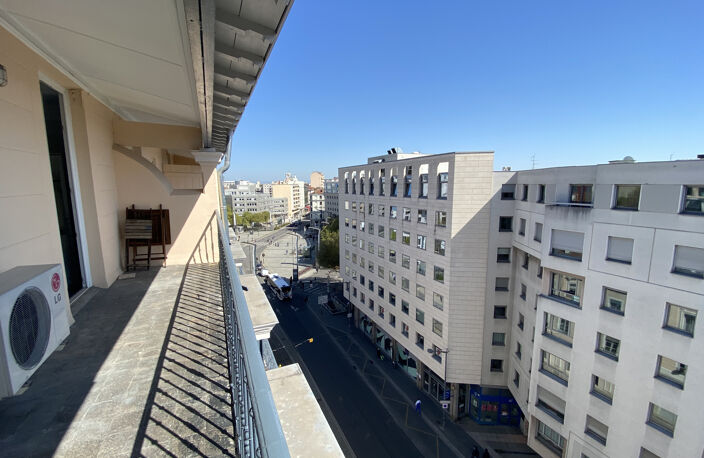 Appartement  T1 meublé à louer à lyon 6ème avenue thiers, cl — photo 4