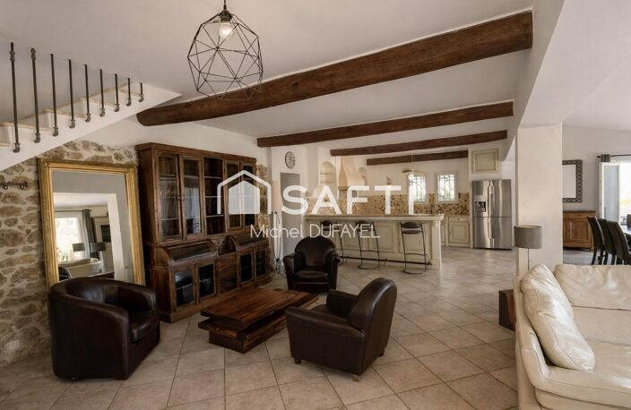 Bastide en pierre sur 3550 m² avec piscine — photo 5