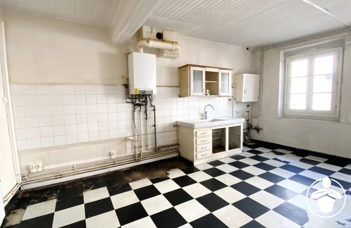 En EXCLUSIVITÉ - Maison de ville de caractère à VILLENEUVE-SUR-LOT — photo 2