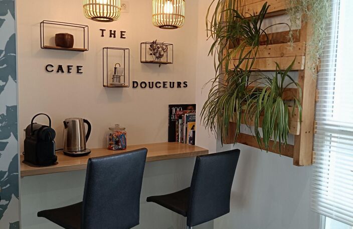 Salon de Coiffure, esthétique 72 m² — photo 4