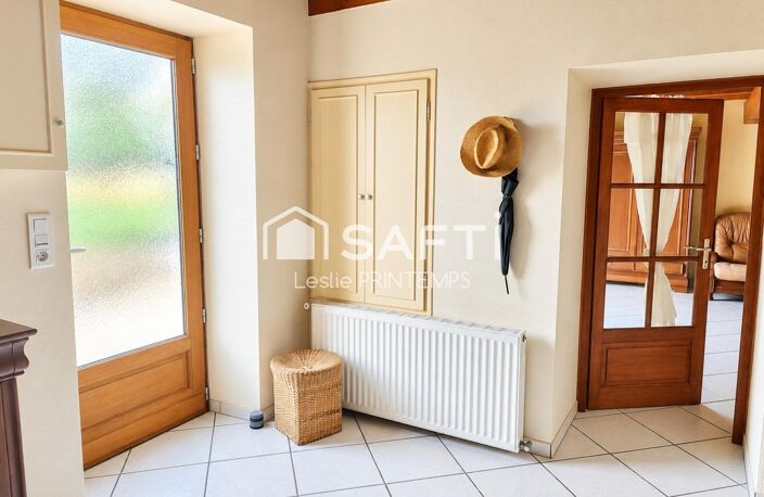 Maison en pierre 3 chambres et terrain de 5 685 m² — photo 2
