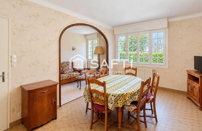 PAVILLON DE 1969 SUR SOUS SOL. 74 M², SECTEUR MESLAY DU MAINE / 53170 — photo 3