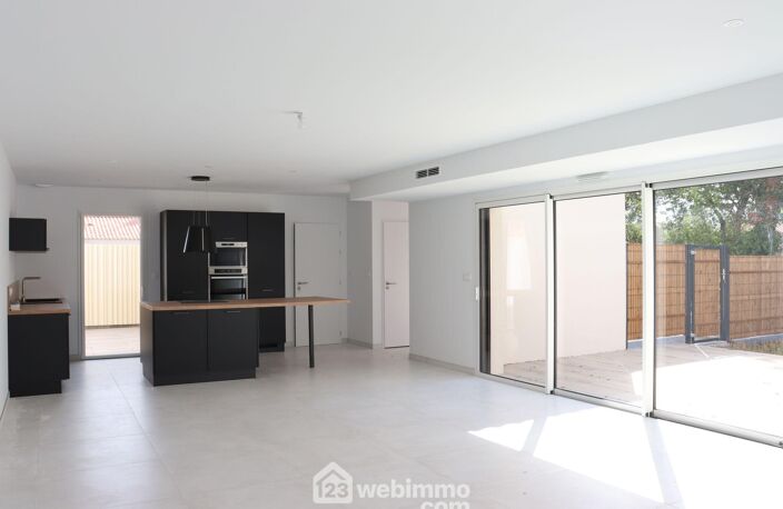 Maison - 110m² - Saint-Hilaire-la-Forêt — photo 3