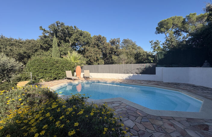 VILLA 3 CHAMBRES + GARAGE + PISCINE — photo 2