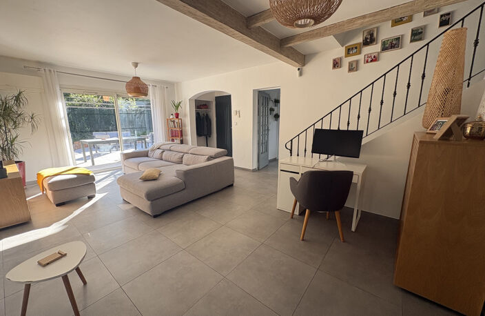 VILLA 3 CHAMBRES + GARAGE + PISCINE — photo 4