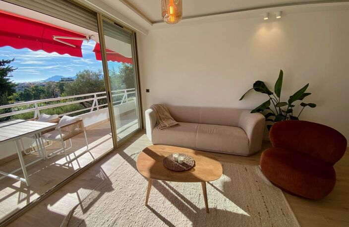 Cannes Montfleury – Appartement 3 pièces rénové avec terrasse, aperçu mer et garage — photo 2
