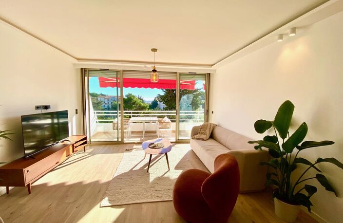 Cannes Montfleury – Appartement 3 pièces rénové avec terrasse, aperçu mer et garage — photo 3