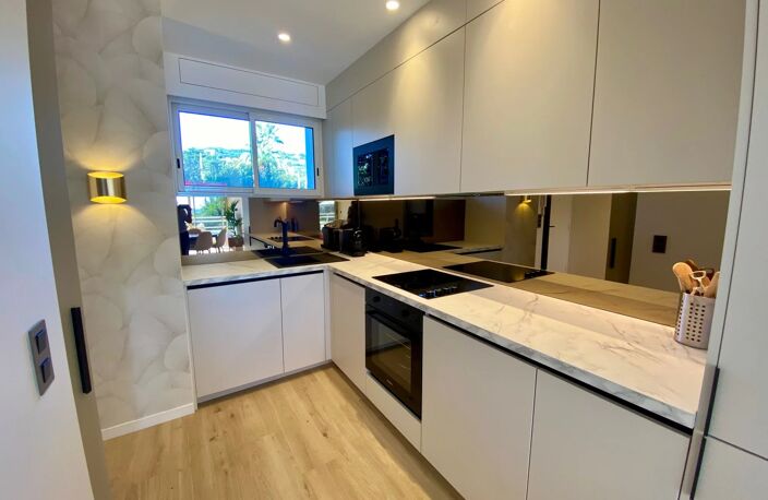Cannes Montfleury – Appartement 3 pièces rénové avec terrasse, aperçu mer et garage — photo 5
