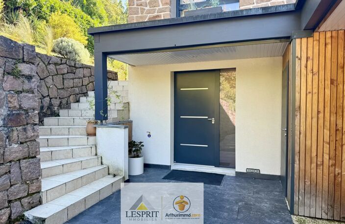 AUBAZINE – Maison avec dépendance et vue dégagée sur la campagne — photo 4