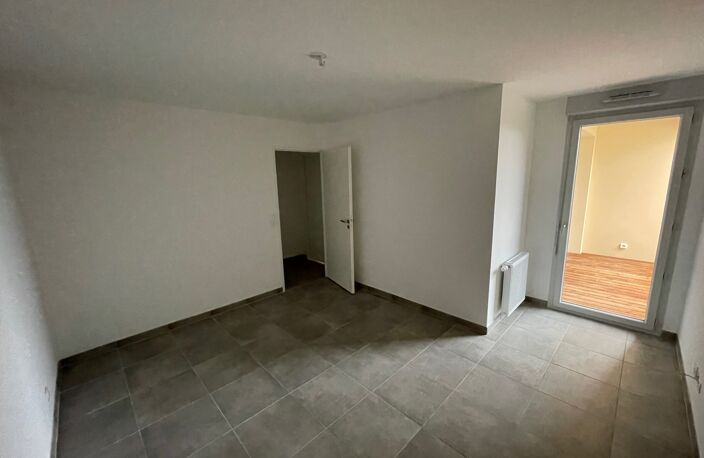 Location appartement 2 pièces 44 m² à Labarthe-sur-Lèze (31860) — photo 2
