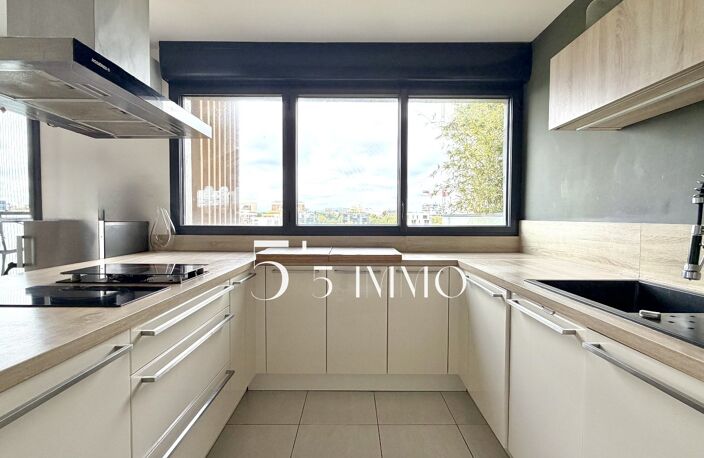 DERNIER ETAGE - FACE PARC MARIANNE — photo 4