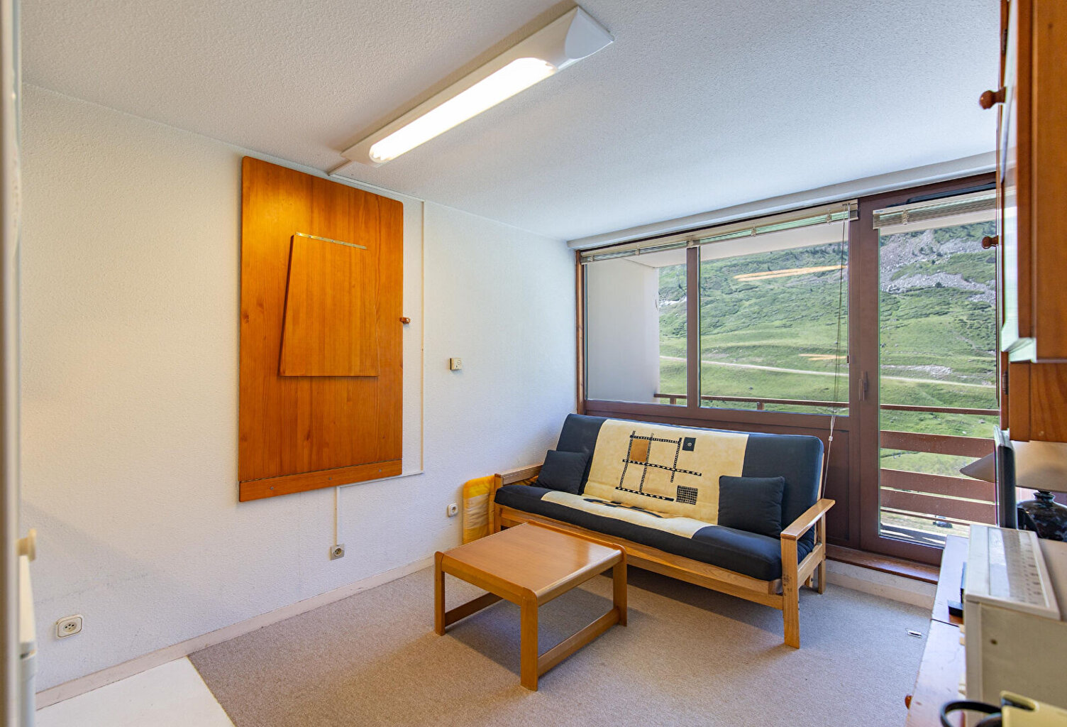Appartement 1 pièce  avec balcon, parking couvert et cellier ! 3ème étage résidence le montana — photo 1