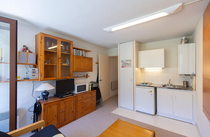 Appartement 1 pièce  avec balcon, parking couvert et cellier ! 3ème étage résidence le montana — photo 2