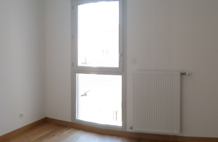 Location appartement 2 pièces 49 m² à Lozanne (69380) — photo 4