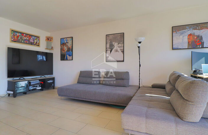 GRAND T3 94 M² - PIÈCE DE VIE DE 46 M² - TERRASSE PLEIN SUD - POSSIBLE T4 FACILEMENT - ASCENSEUR - RÉSIDENCE AVEC TENNIS - MARSEILLE 12ÈME ST BARNABE FOURRAGERE — photo 4