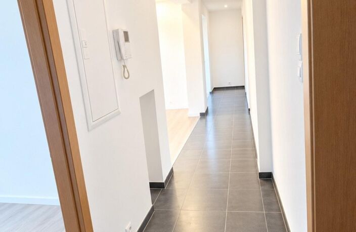 Beau et lumineux T2 refait à neuf, quartier calme — photo 3