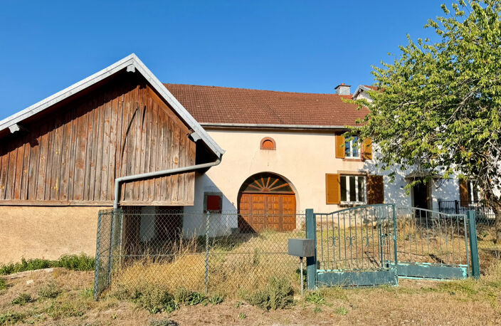 Vente, maison de village, 4 pièces, sur terrain de 28 ares e — photo 2