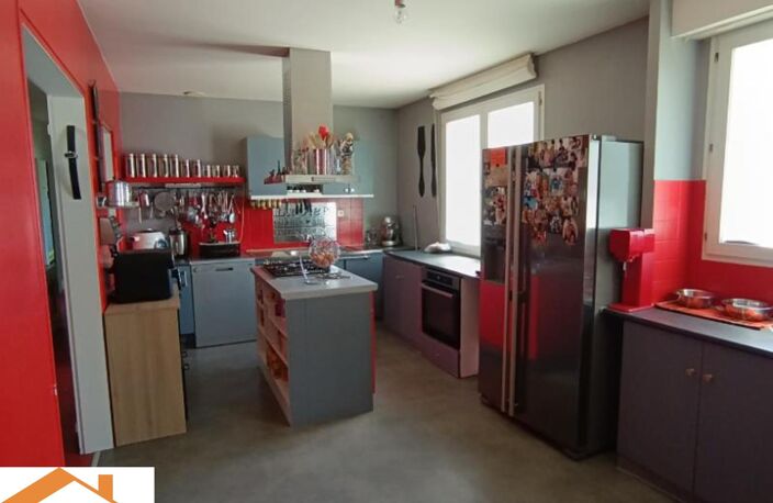 Vente maison 5 pièces 87 m² Bellevigny (85170) — photo 2
