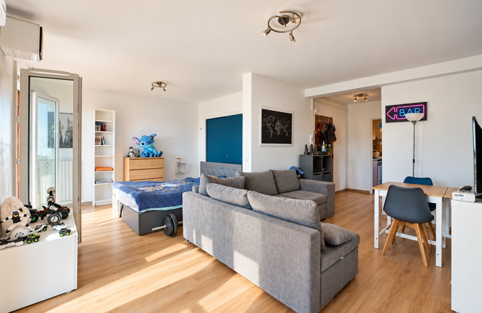 APPARTEMENT T4 TRAVERSANT — photo 2