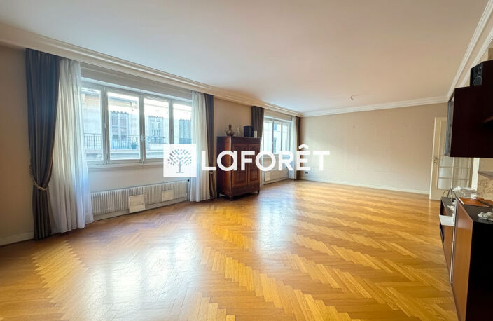 APPARTEMENT T6 151.51 m2 AVEC POSS GARAGE ET PARKING — photo 3