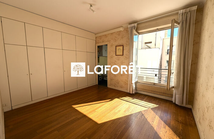 APPARTEMENT T6 151.51 m2 AVEC POSS GARAGE ET PARKING — photo 4