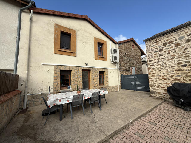 Maison à Lay