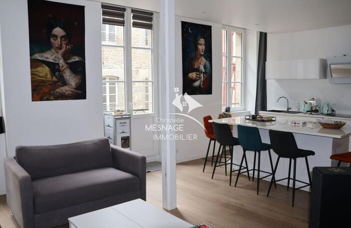 À vendre chez Christelle Mesnage Immobilier, Au 1er étage d' — photo 2