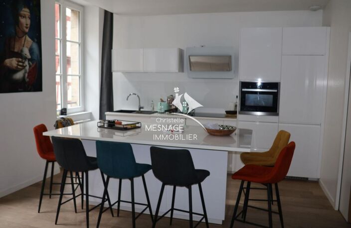 À vendre chez Christelle Mesnage Immobilier, Au 1er étage d' — photo 3